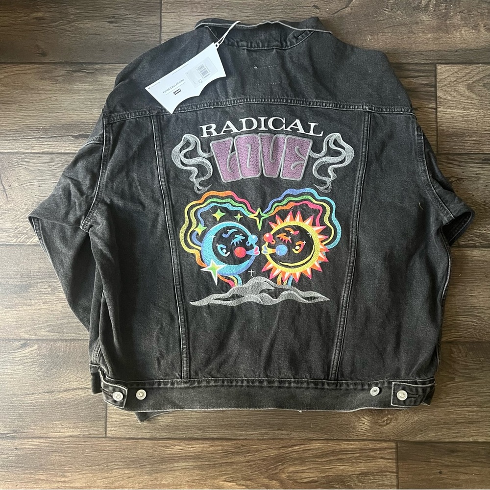 Levi's Pride Liberation Trucker Jacket Washed Black Size Large NWT